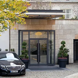 Mandarin Oriental, Otel