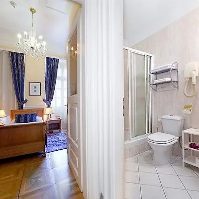 ****  Golden Star Hotel Prague Czech Republic
