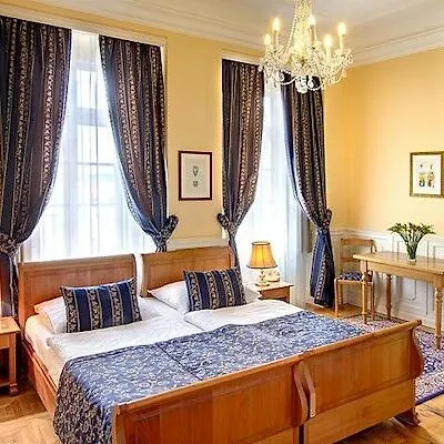 ****  Golden Star Hotel Praga República Checa