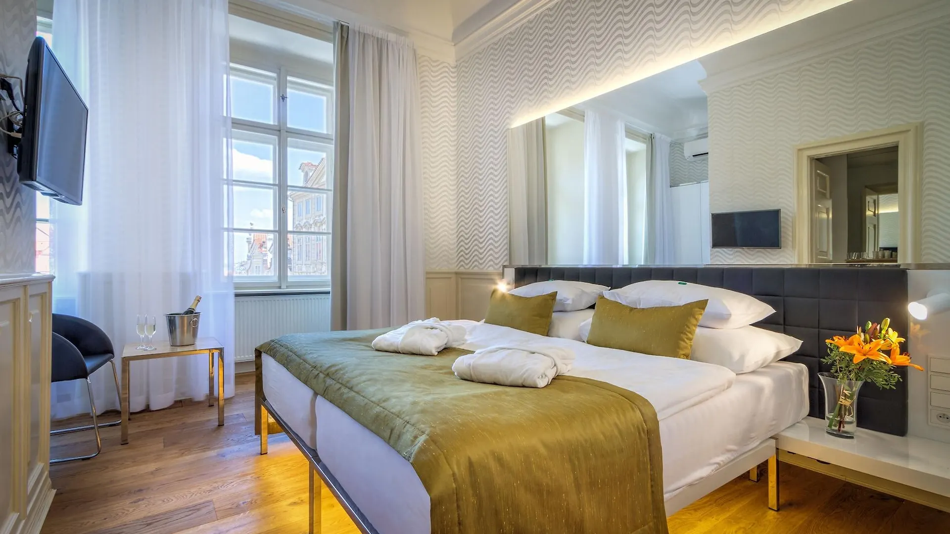 ****  Golden Star Hotel Prague Czech Republic