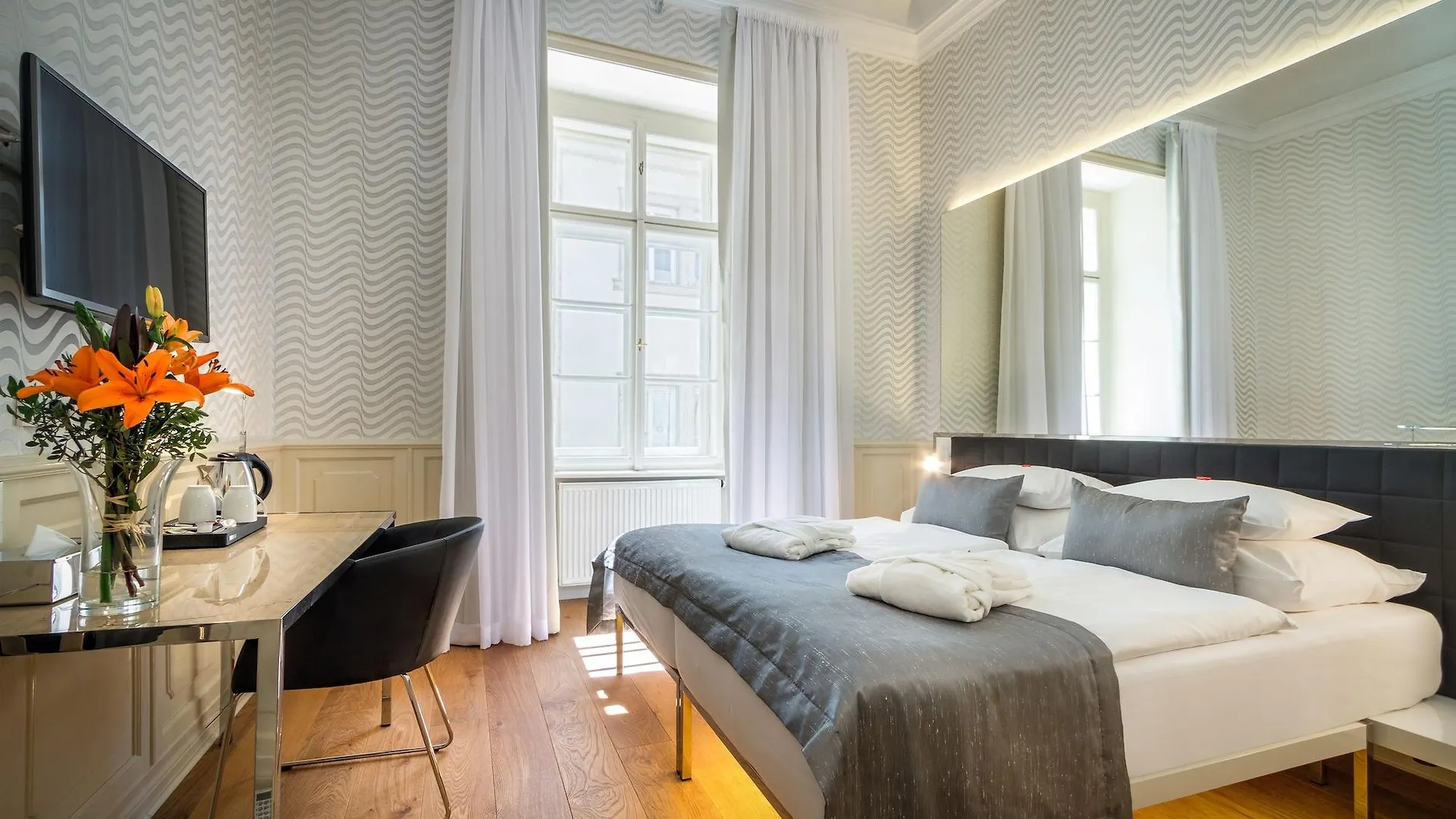 Golden Star Hotel Prague 4*,
