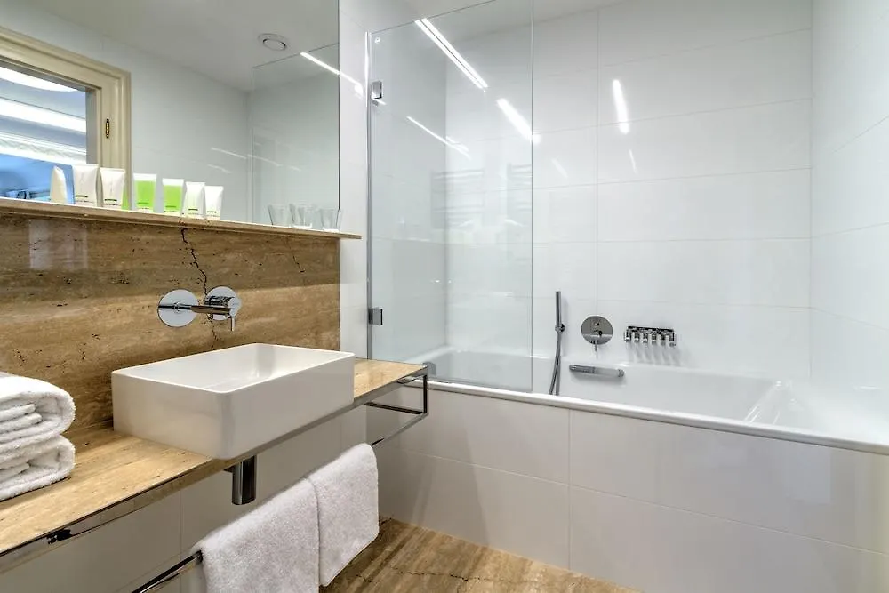 ****  Golden Star Hotel Prague Czech Republic